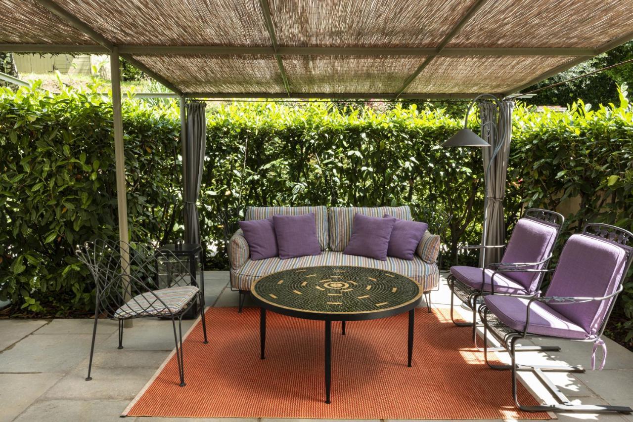 Locanda Al Colle Hotel Camaiore Exterior photo