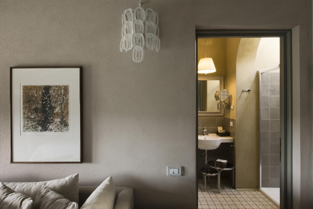 Locanda Al Colle Hotel Camaiore Exterior photo